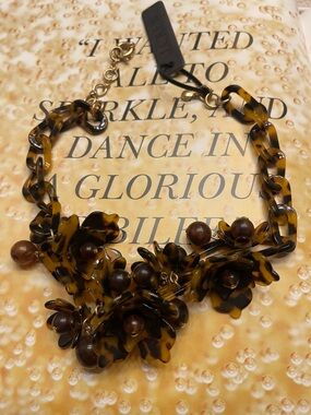 🤎 NWT J. Crew Tortoise Flower Necklace